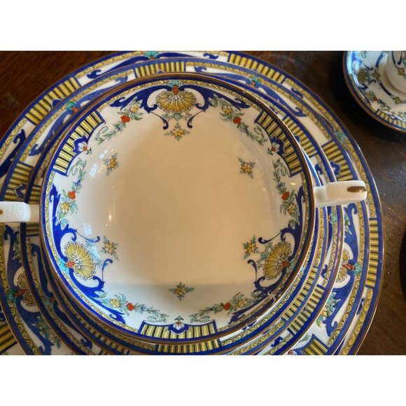 Beautiful Vintage 129-piece Royal Worcester Lille Set (c. 1920s) - Picture 3 of 16